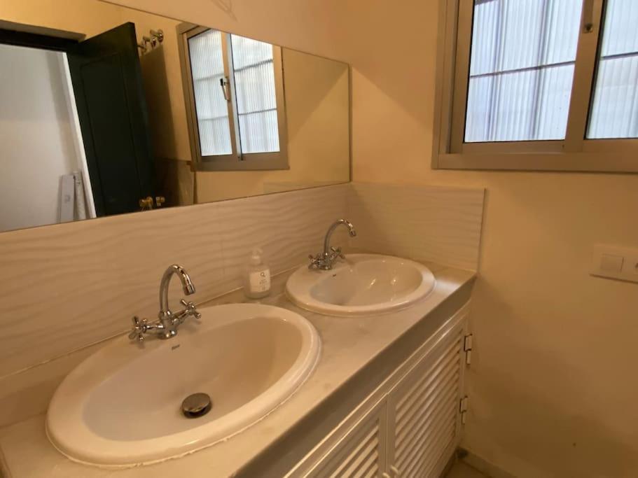 Gran Casa Con Balcon Grupos En Centro Historico Holiday home